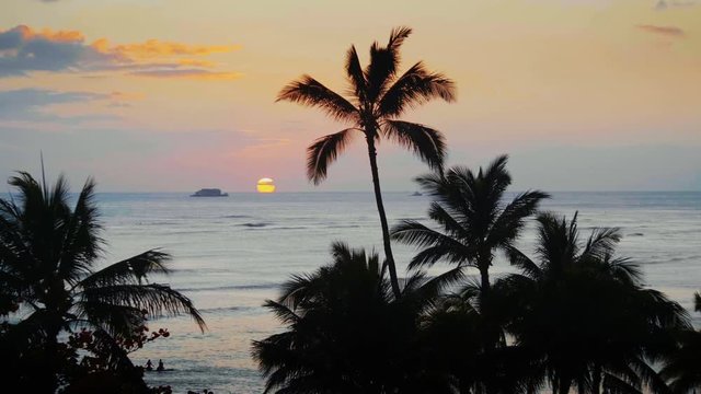 Colorful sunset in Waikiki beach Hawaii in 4k 