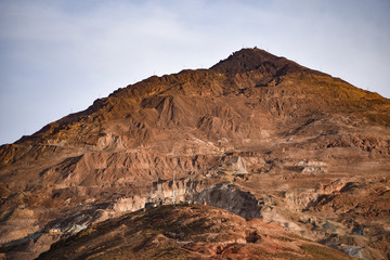 Fototapeta na wymiar Cerro Rico (Cerro Potosí or Sumaq Urqu), a 4800m mountain famed for its silver mines, near the city of Potosi, Bolivia.