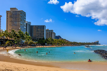 Waikiki beach and Diamond Head in Honolulu Hawaii