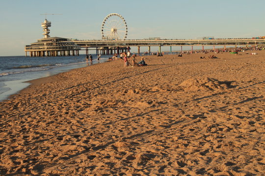 Entspanntes Strandleben in Scheveningen