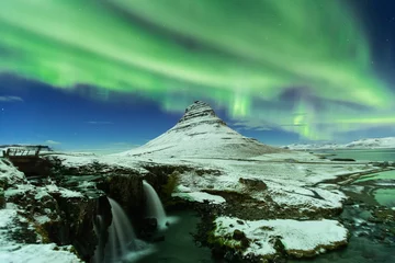 Foto op Plexiglas Kirkjufell Aurora Borealis or northern light above kirkjufell mountain in iceland