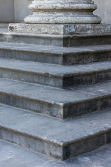 Columns And Steps