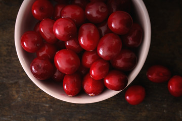 preparing fresh cranberries