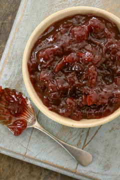 redcurrant jelly sauce
