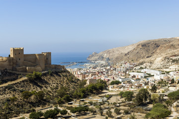 Obraz premium Alcazaba y parte de la ciudad