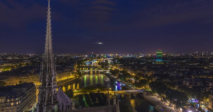 Paris timelapse from the top of Notre Dame