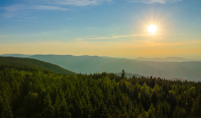 Traumhafter Sonnenuntergang im Schwarzwald Hohloturm Kaltenbronn