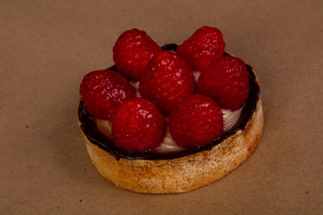 Tartlet with raspberry