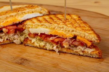 Club sandwich with egg