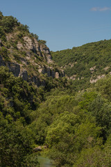 Fototapeta na wymiar Felsschlucht an der Rhone
