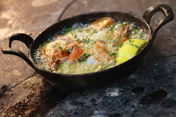 cooking baked prawns