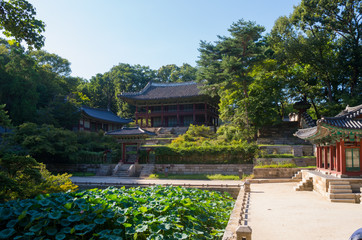 Fototapeta na wymiar King's peaceful library Kyujanggak Changdeokgung Seoul Korea
