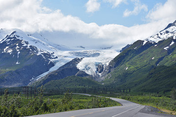 Worthington Glacier adjacent to Thompson Pass in southeastern Alaska