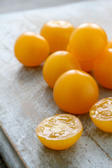 yellow heritage tomatoes