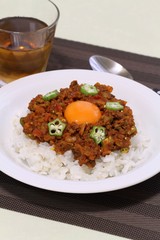オクラたっぷりキーマカレー
