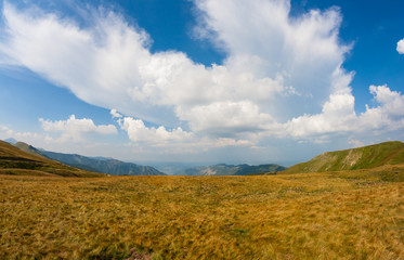 Obraz premium Vista grandangolare del paesaggio del Passo della Croce Arcana