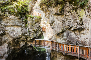 Zermatt, Gornerschlucht, Schlucht, Wasserfall, Wald, Waldweg, Wanderweg, Alpen, Wallis, Sommer, Schweiz