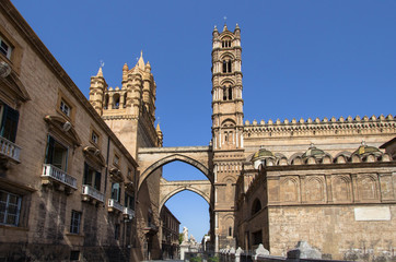 Fototapeta na wymiar Palermo cathedral, Italy