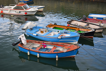 Fototapeta na wymiar Puerto de Castro Urdiales, Cantabria España, 