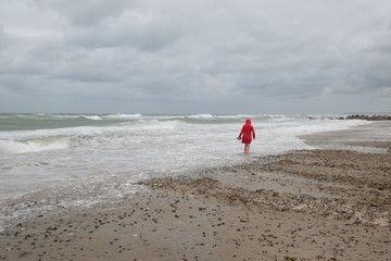 Frau am Meer