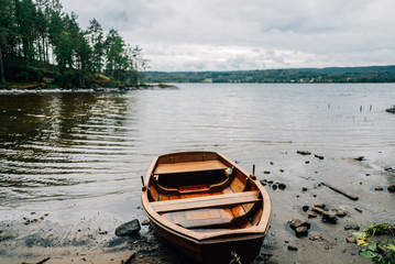 Obraz na płótnie Canvas Trip to Sweden - Urlaub in Schweden - Lonely Boat 