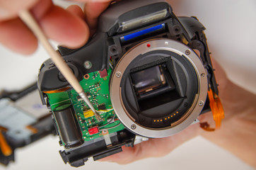 Disassembly and repair of professional dslr camera. Specialist of the center of the center for...