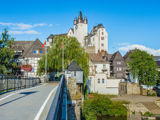 Fototapeta na wymiar Diez Lahnbrücke - Altstadt - Grafenschloss