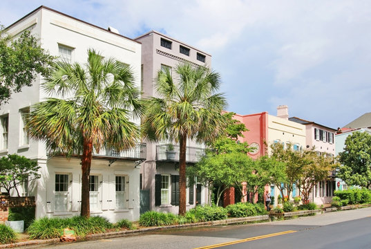 Historic Downtown Area City Of Charleston. Street View In The Historic Downtown Area City Of Charleston, South Carolina, USA. Southern Style Architecture Background.