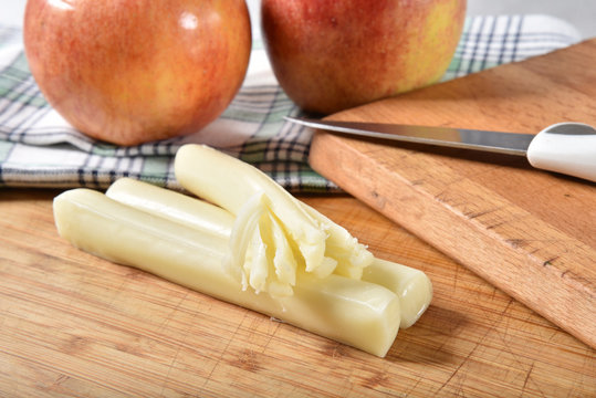 String cheese and apples