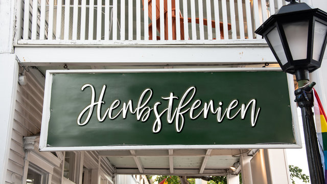 Schild 338 - Herbstferien