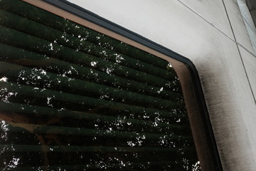 Moderne Architektur in Beton und Glas