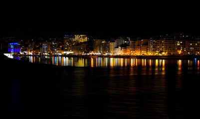Fototapeta na wymiar Sliema la nuit, Malte