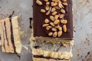 Schokoladen Erdnussbutter Semifreddo 