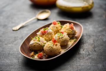Dahi Puri chat is an indian road side snack item which is especially popular in the state of Maharashtra, India