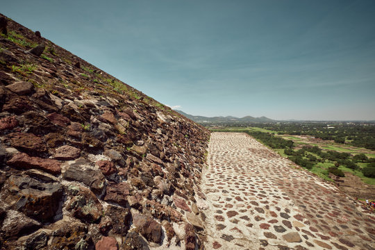 Teotihuacan, particolare di piramide del Sole