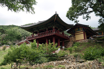 Fototapeta na wymiar Gwallyongsa Buddhist Temple