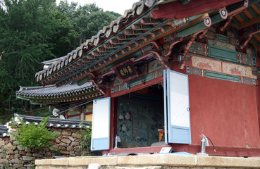 Gwallyongsa Buddhist Temple
