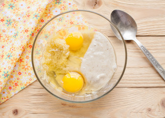 Preparation of batter for paleo apple-cinnamon pancakes