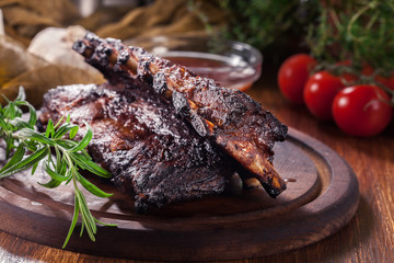 Spicy barbecued pork ribs