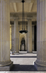 L&aacute;mpara en la puerta de Brandeburgo