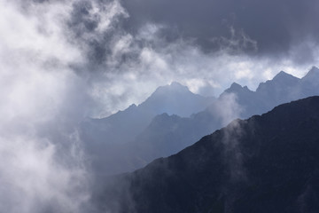 Gerlach w chmurach - widok z Koziego Wierchu
