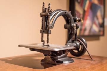 Antique Sewing Machine 