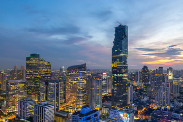 Naklejka premium beautiful sunset of the Metropolitan Bangkok City downtown cityscape urban skyline Thailand in 2017 - landscape Bangkok city Thailand