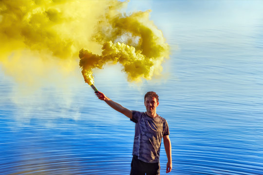 Smoke Bomb" Images – Browse 6,475 Stock Photos, Vectors, and Video | Adobe  Stock