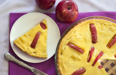 Sweet cottage cheese casserole with apples