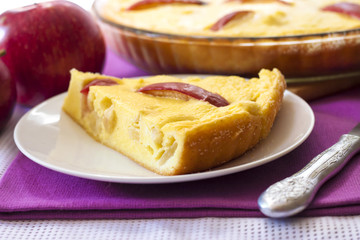 Sweet cottage cheese casserole with apples