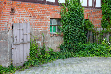 Fototapeta na wymiar Bauernhof in Wartenberg Vogelsberg