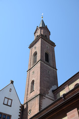 Fototapeta na wymiar Kirche St. Laurentius in Weinheim