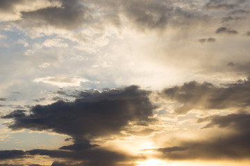 Obraz premium Cloudy sky at sunset
