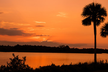 Fototapeta na wymiar Sunset over the Intercoastal Waterway